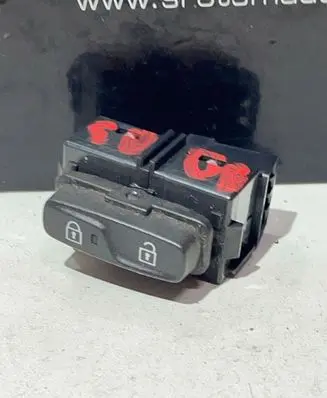 Volvo S60 Central locking switch button 31318990