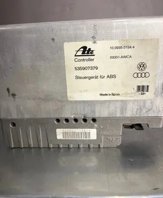 Volkswagen PASSAT B5 ABS control unit/module 535907379 03001AWCA 10093501344