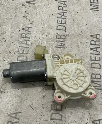 Mercedes-Benz CLS C219 Rear door window regulator motor A2198200542