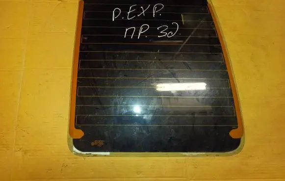 Peugeot Expert Rear windscreen/windshield window 
