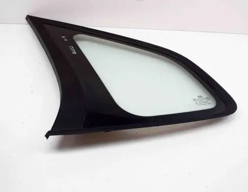 KIA Carens I Rear side window 43R000083 AS2