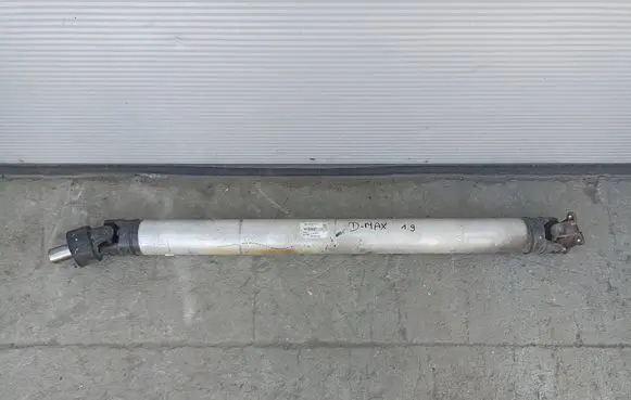 Isuzu D-Max Rear driveshaft/prop shaft 8975337531