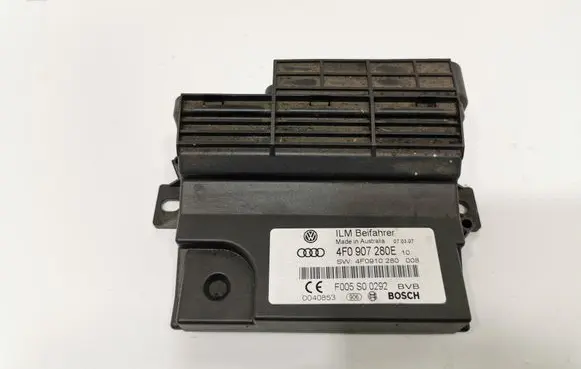 Audi Q7 4L Power management control unit 4F0907280E
