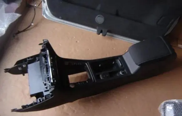 Volkswagen Golf VII Other center console (tunnel) element