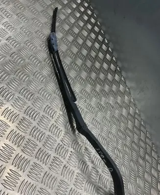 Nissan 370Z Windshield/front glass wiper blade 
