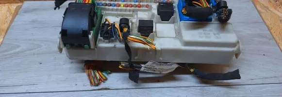 Volvo V50 Fuse module 30728906 519096408