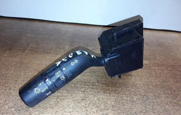 Mazda 3 I Indicator stalk 17D682