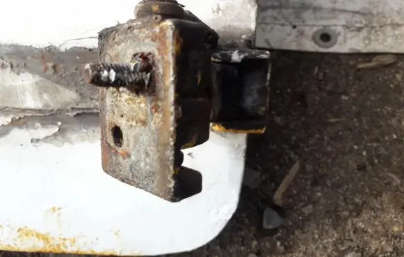 Ford Transit Tailgate/trunk/boot hinge