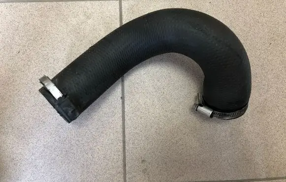 Peugeot 407 Intercooler hose/pipe