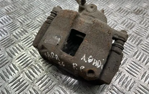 Citroen Xsara Picasso Front brake caliper