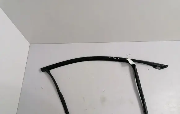BMW 7 G11 G12 Front door glass trim molding 1234567