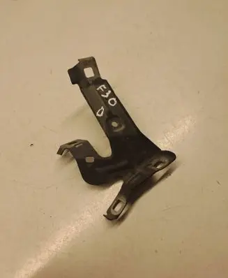 BMW 3 F30 F35 F31 Fender mounting bracket