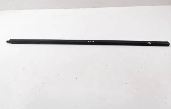 Ford Scorpio Front door glass trim molding