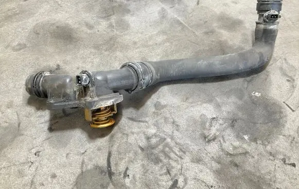 BMW 5 E60 E61 Engine coolant pipe/hose 5482010