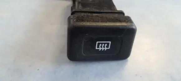 Nissan Sunny Windscreen/window heater switch