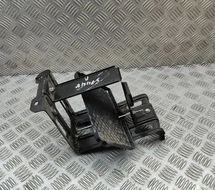 Battery bracket
