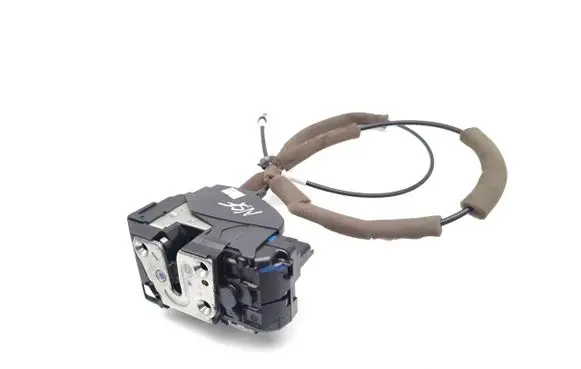 Nissan Leaf I (ZE0) Front door lock 5320SA3D