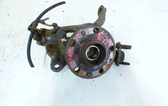 Skoda Octavia Mk3 (5E) Front wheel hub spindle knuckle 5Q0255Q