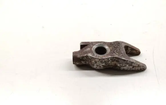 Citroen Berlingo Fuel Injector clamp holder 