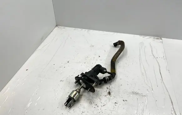 Clutch slave cylinder