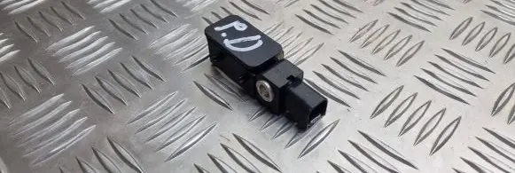 Ford Mondeo Mk III Airbag deployment crash/impact sensor 1S7T14B342AE 32S303157178 090304