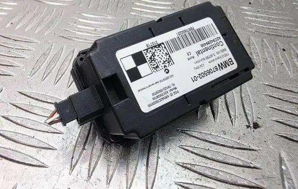 BMW 2 F22 F23 Door central lock control unit/module 8706502