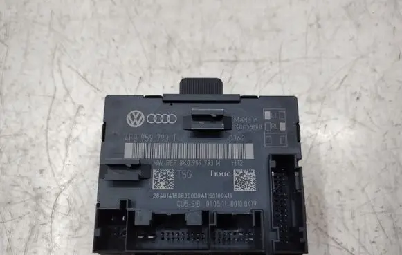 Audi Q7 4L Door control unit/module 8K0959793M 4F0959793T