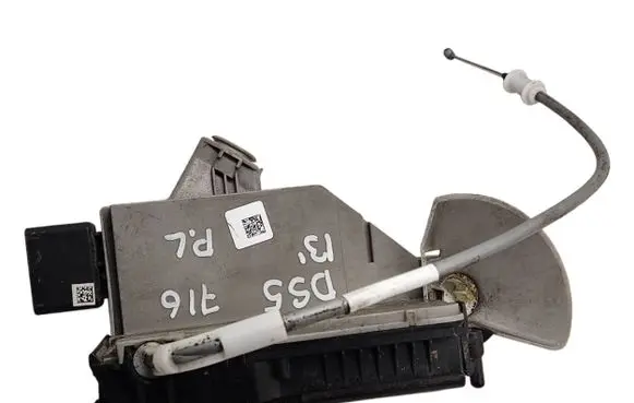 Citroen DS5 Front door lock 45037185