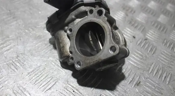 Citroen C4 II Engine shut-off valve 96673534480