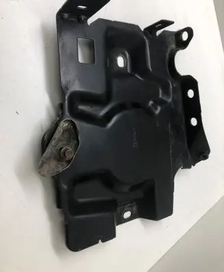 Battery tray
