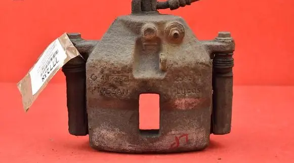 Nissan Almera Tino Front brake caliper