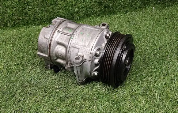 Chevrolet Cruze II Air conditioning (A/C) compressor (pump) 39038560 011114601770