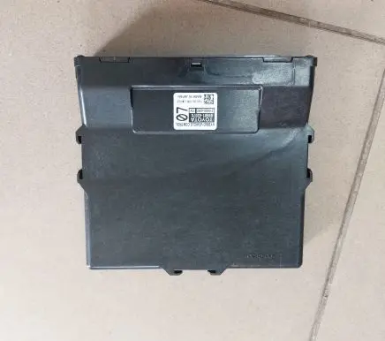 Toyota RAV 4 (XA40) Engine control unit/module 8998142070