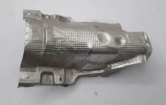 Dacia Duster II Exhaust heat shield 747513678R