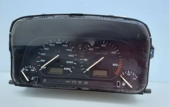 Volkswagen Golf III Speedometer (instrument cluster) 1H6919033