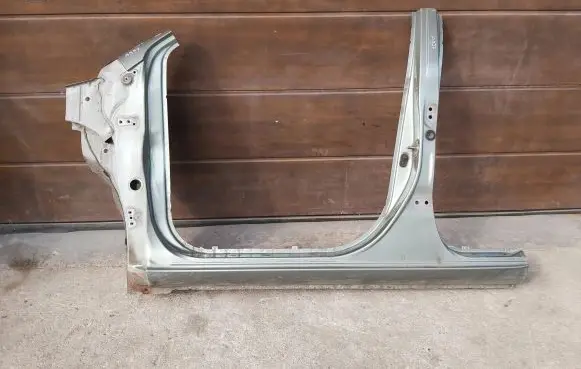 Toyota Yaris Sill YARISIBOKLEWY