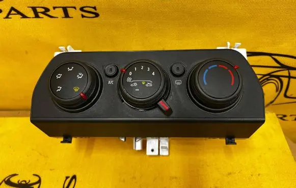 Dacia Sandero III Climate control unit 275004395R