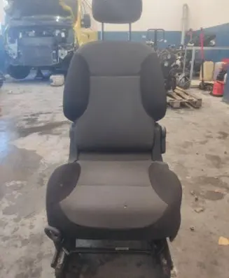 Citroen Berlingo Front driver seat 441325200