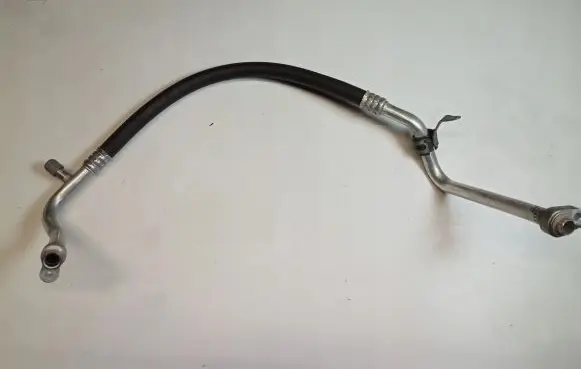 Infiniti Q30 Air conditioning (A/C) pipe/hose 924805DA3A