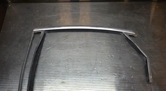 Ford Mondeo MK IV Rubber seal rear door BS71A25825A