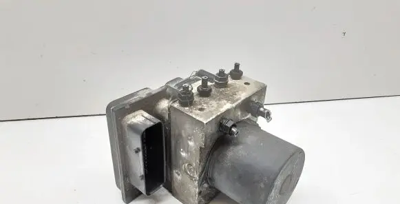 BMW 5 E60 E61 ABS Pump 6769703 6769705