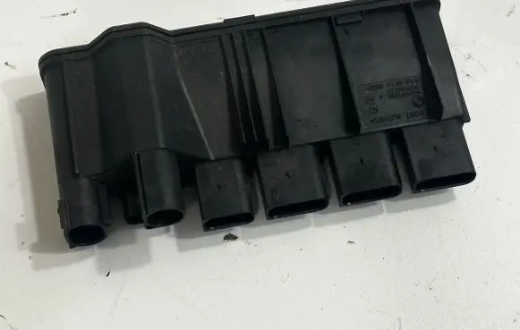 BMW 7 G11 G12 Current control relay 8583091 5A9D6D0