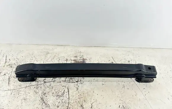 Volkswagen PASSAT B8 Rear beam 3G0807585
