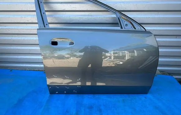 Mercedes-Benz C W206 Front door 2067228000