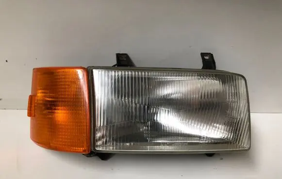 Volkswagen Transporter - Caravelle T4 Headlight/headlamp 701953050B