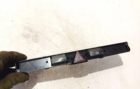 Hazard light switch