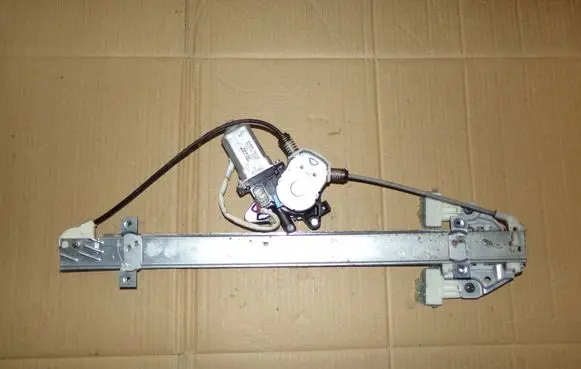 Suzuki Liana Front door window regulator with motor