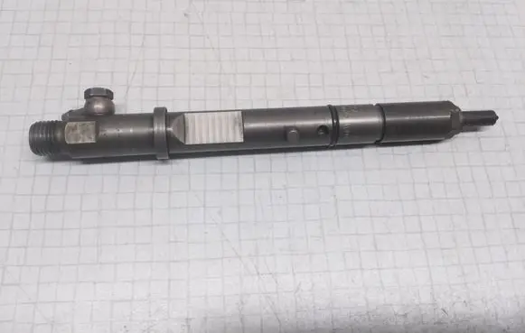 Audi A6 S6 C5 4B Fuel injector 059130201B 0432133818