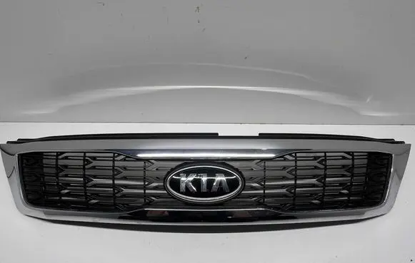 KIA Sedona Front bumper upper radiator grill 863514D800