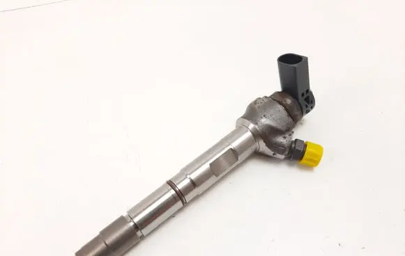 Fuel injector